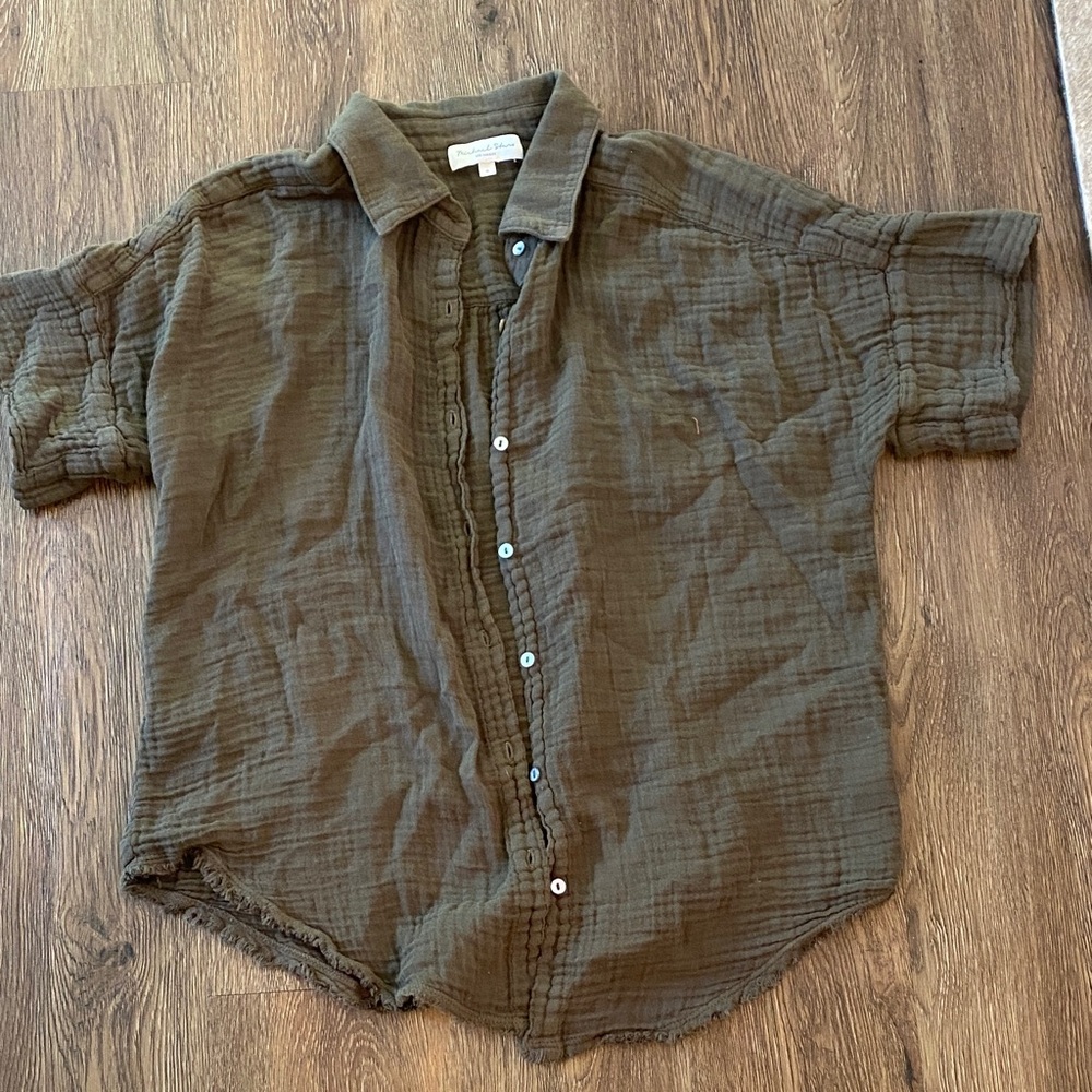 Michael Stars Casual Olive Button Down Shirt